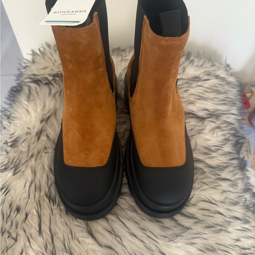 Scotch & Soda Tan and Black Ankle Boots with Chunky Sole